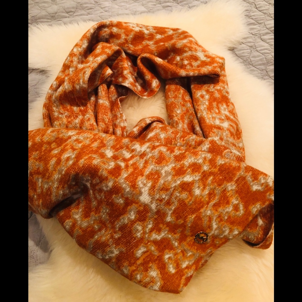 Michael Kors infinity scarf.  Great condition